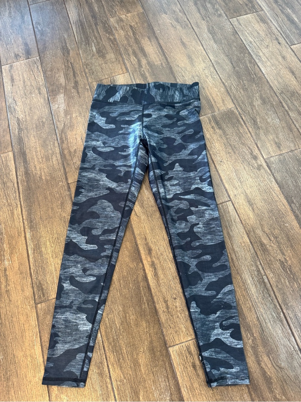 Terez Black & Gray Camo Leggings